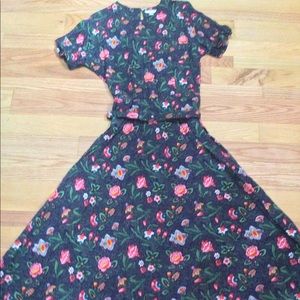 Talbot Shirt Waist Dress with belt, Indigenous/Amish on black, rayon, size 8